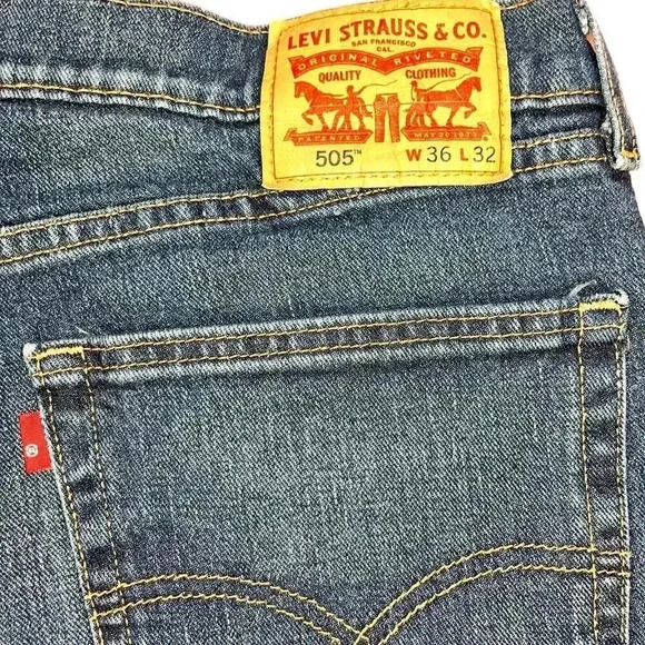 Levi‎ Men’s 505 Straight Leg Blue Wash Jeans 36x32 - Picture 4 of 6